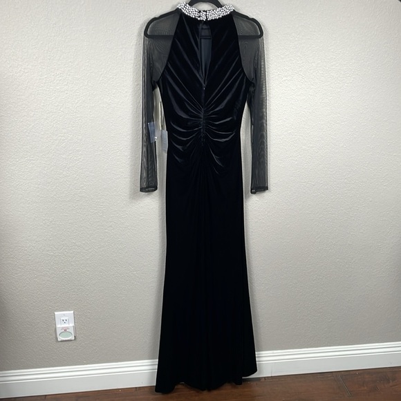 New Eliza J Embellished Ruched Sheer Long Sleeve Velvet Gown Pearl Neck Sz 8 - Picture 6 of 14